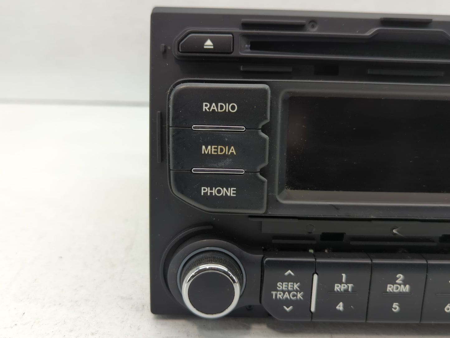 2012-2015 Kia Rio Am Fm Cd Player Radio Receiver - Oemusedautoparts1.com