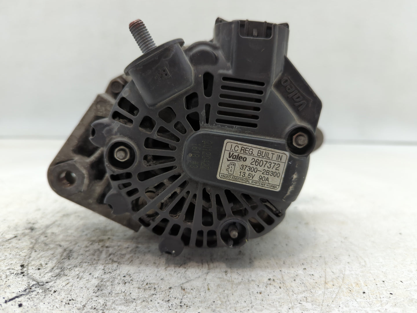 2012-2016 Kia Rio Alternator Replacement Generator Charging Assembly Engine OEM P/N:2607372 37300-2B300 Fits OEM Used Auto P