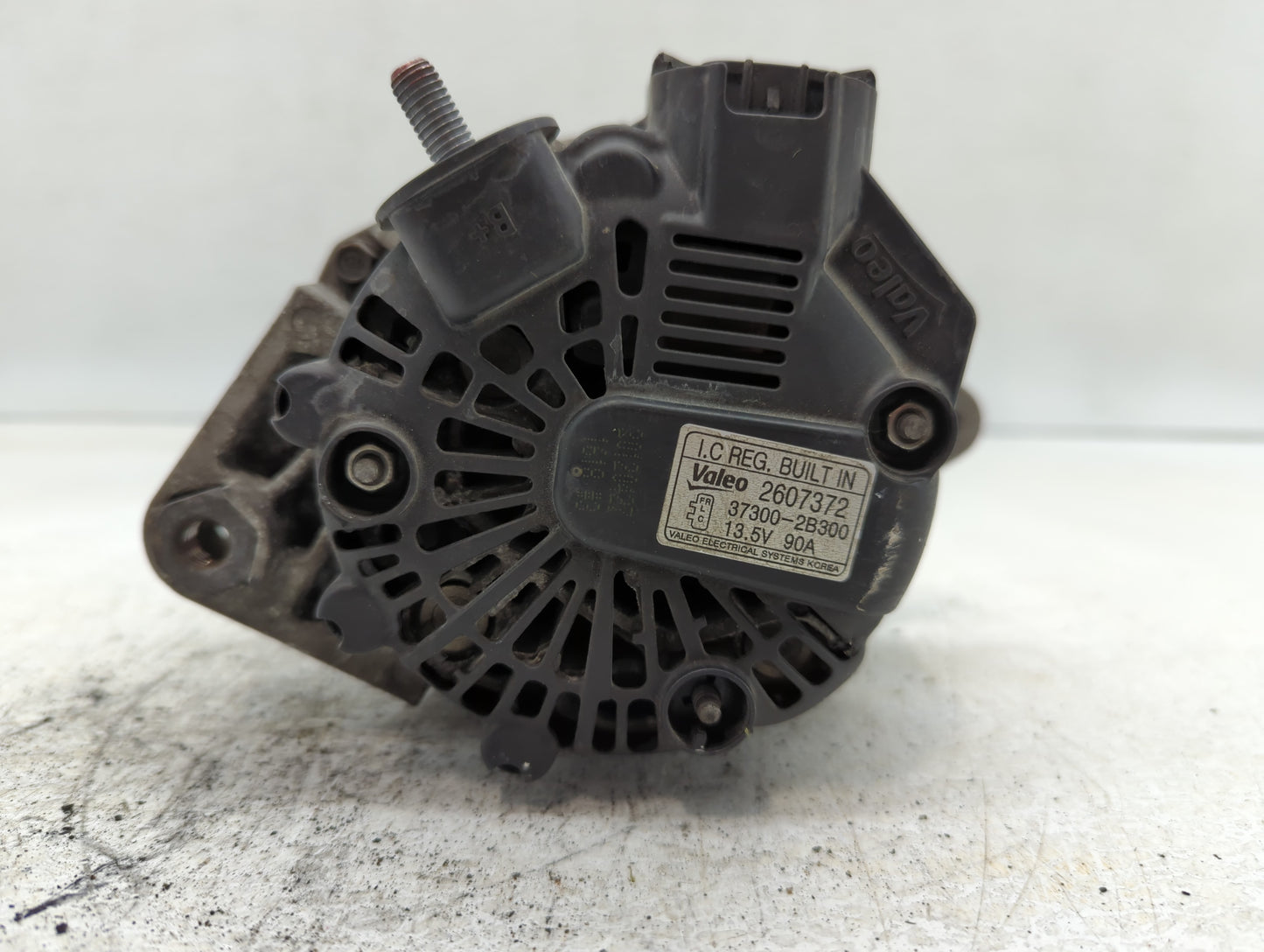 2012-2016 Kia Rio Alternator Replacement Generator Charging Assembly Engine OEM P/N:2607372 37300-2B300 Fits OEM Used Auto P