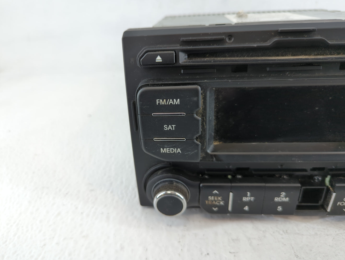 2012-2015 Kia Rio Am Fm Cd Player Radio Receiver - Oemusedautoparts1.com
