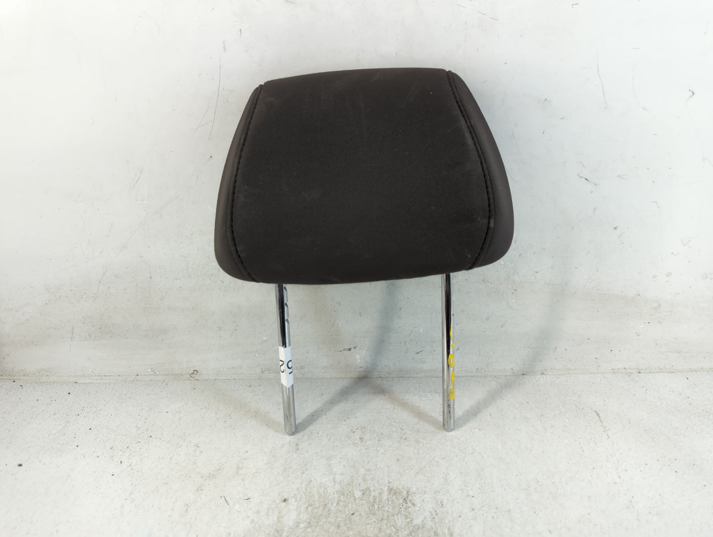 2012-2015 Kia Rio Headrest Head Rest Rear Seat Fits Fits 2012 2013 2014 2015 OEM Used Auto Parts - Oemusedautoparts1.com