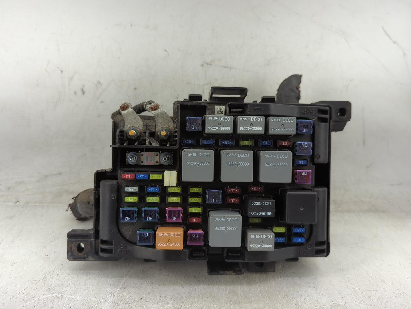 2007-2012 Kia Rondo Fusebox Fuse Box Panel Relay Module P/N:91950-1D150 Fits Fits 2007 2008 2009 2010 2011 2012 OEM Used Aut
