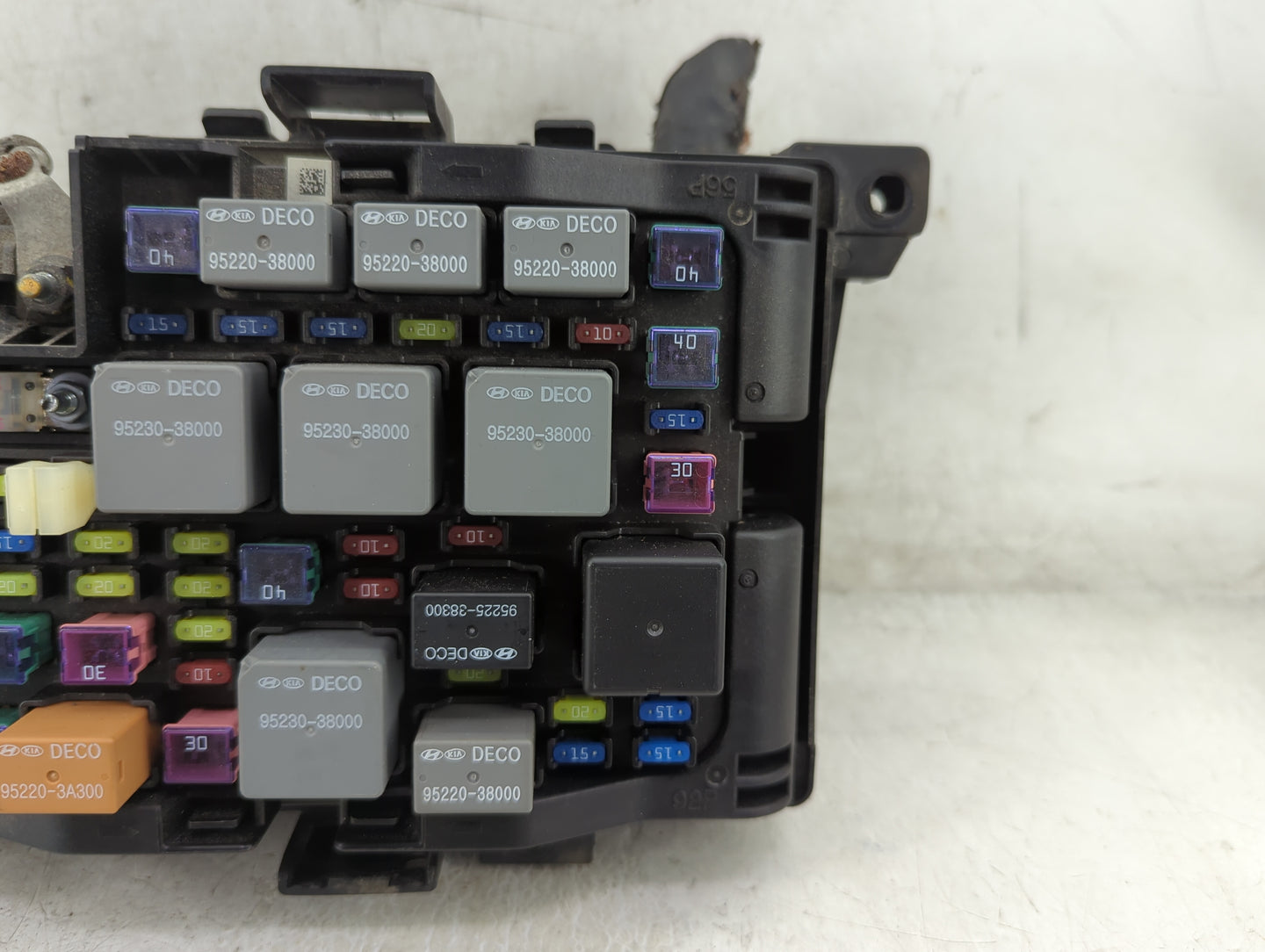 2007-2012 Kia Rondo Fusebox Fuse Box Panel Relay Module P/N:91950-1D150 Fits Fits 2007 2008 2009 2010 2011 2012 OEM Used Aut