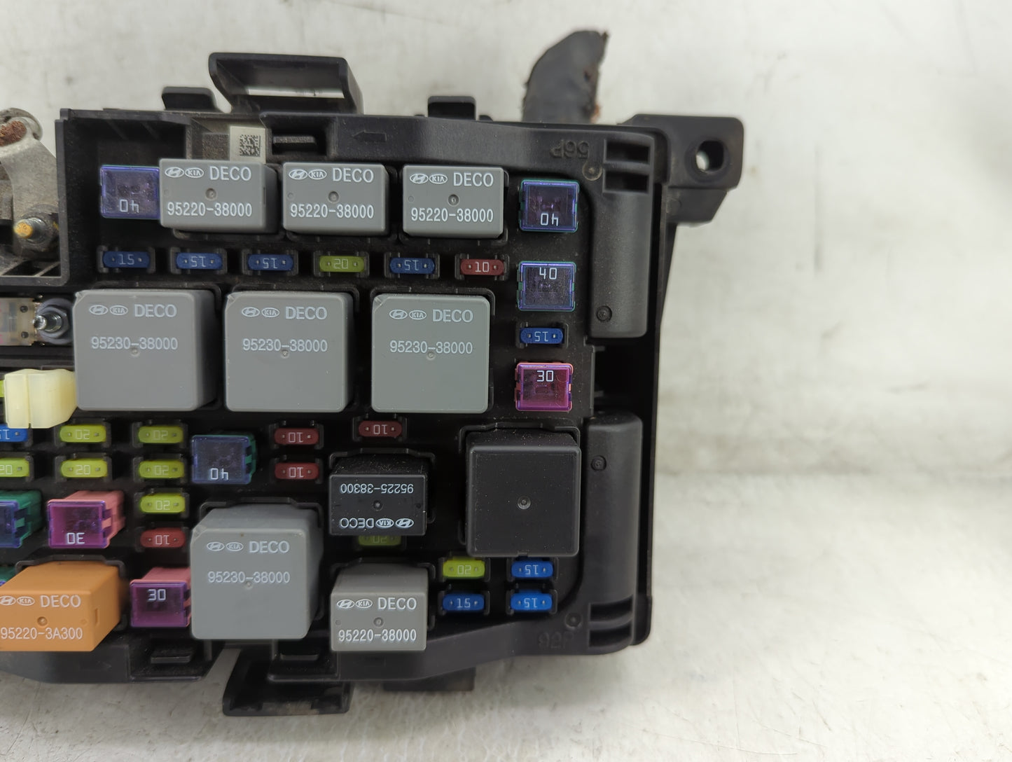 2007-2012 Kia Rondo Fusebox Fuse Box Panel Relay Module P/N:91950-1D150 Fits Fits 2007 2008 2009 2010 2011 2012 OEM Used Aut
