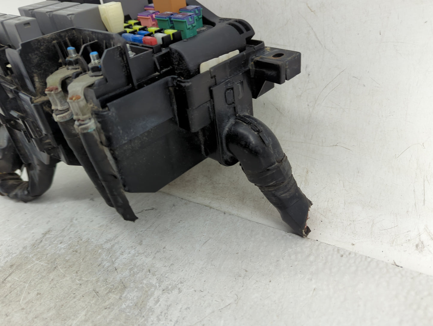 2007-2012 Kia Rondo Fusebox Fuse Box Panel Relay Module Fits Fits 2007 2008 2009 2010 2011 2012 OEM Used Auto Parts - Oemuse