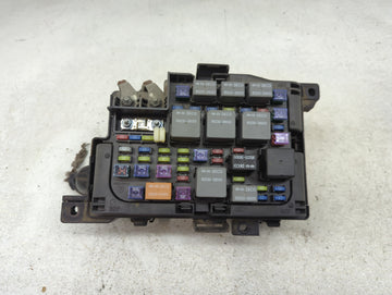 2007-2012 Kia Rondo Fusebox Fuse Box Panel Relay Module P/N:91950-1D150 Fits Fits 2007 2008 2009 2010 2011 2012 OEM Used Auto Parts