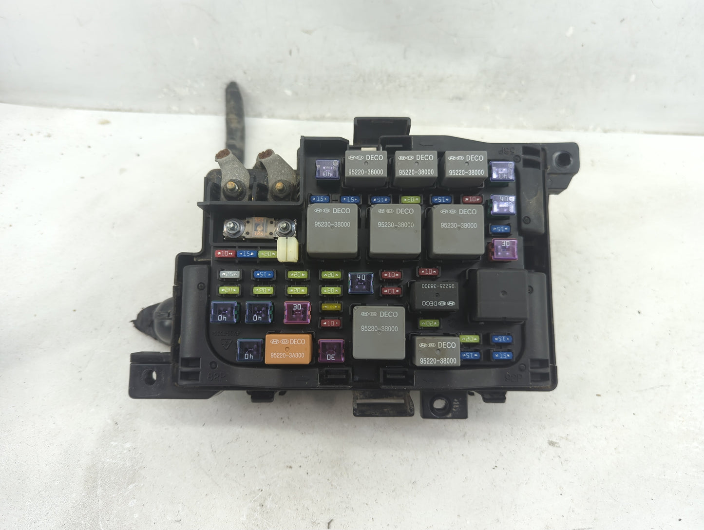 2007-2012 Kia Rondo Fusebox Fuse Box Panel Relay Module P/N:91950-1D150 Fits Fits 2007 2008 2009 2010 2011 2012 OEM Used Aut