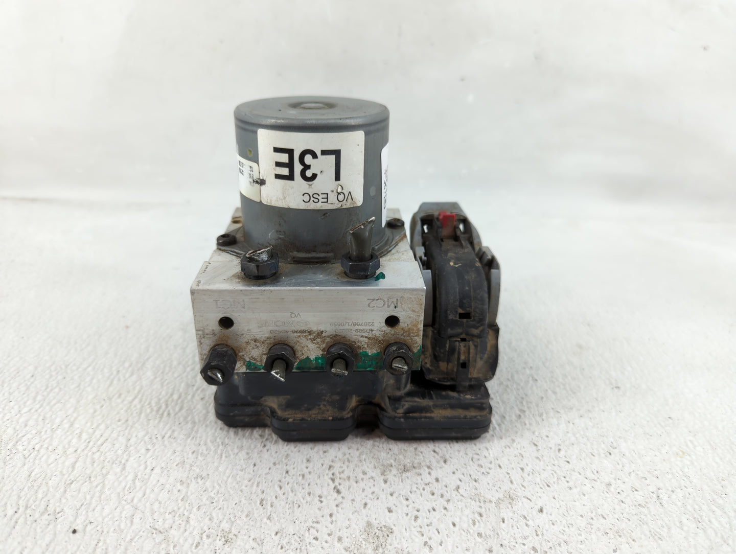 2011-2014 Kia Sedona ABS Pump Control Module Replacement P/N:58920-4D520 Fits Fits 2011 2012 2014 OEM Used Auto Parts - Oemu