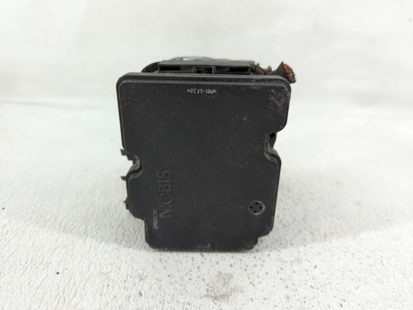 2011-2014 Kia Sedona ABS Pump Control Module Replacement P/N:58920-4D520 Fits Fits 2011 2012 2014 OEM Used Auto Parts - Oemu