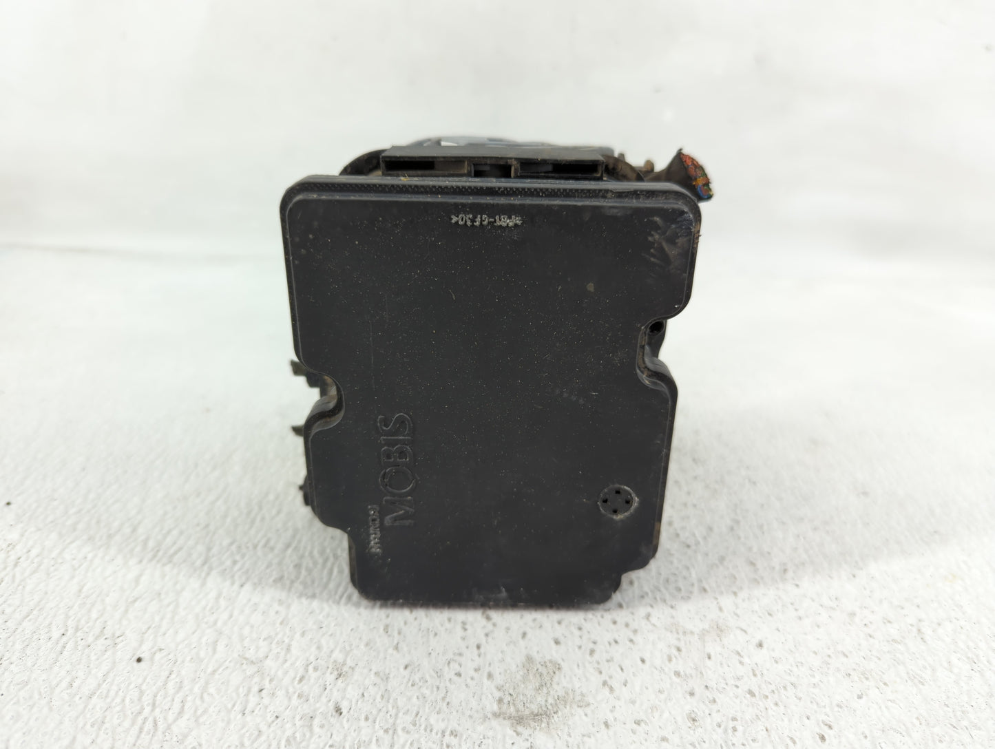 2011-2014 Kia Sedona ABS Pump Control Module Replacement P/N:58920-4D520 Fits Fits 2011 2012 2014 OEM Used Auto Parts - Oemu