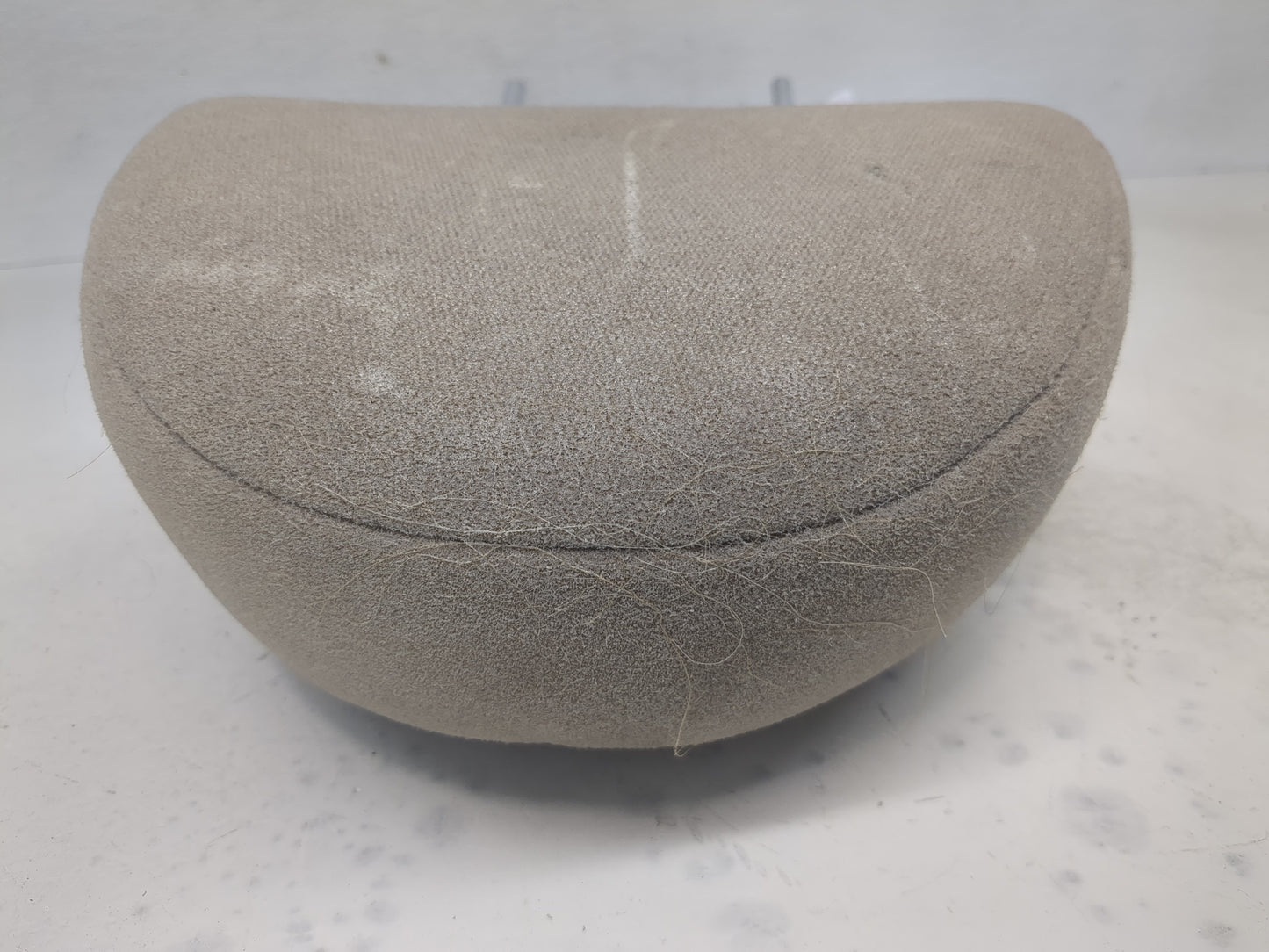 2012 Kia Sedona Headrest Head Rest Front Driver Passenger Seat Fits OEM Used Auto Parts - Oemusedautoparts1.com