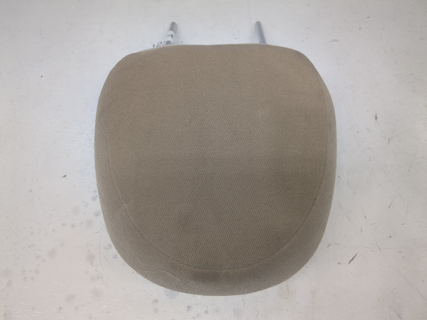 2012 Kia Sedona Headrest Head Rest Front Driver Passenger Seat Fits OEM Used Auto Parts - Oemusedautoparts1.com