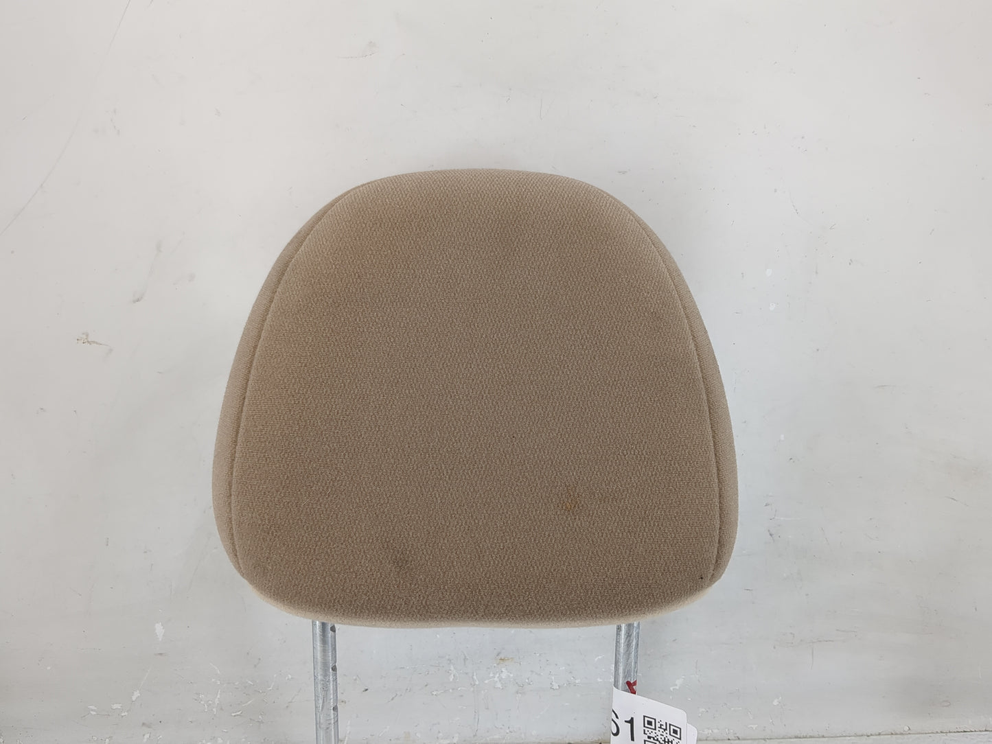 2012 Kia Sedona Headrest Head Rest Front Driver Passenger Seat Fits OEM Used Auto Parts - Oemusedautoparts1.com