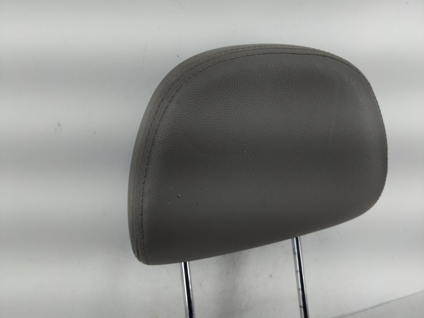 2012 Kia Sedona Headrest Head Rest Front Driver Passenger Seat Fits OEM Used Auto Parts - Oemusedautoparts1.com
