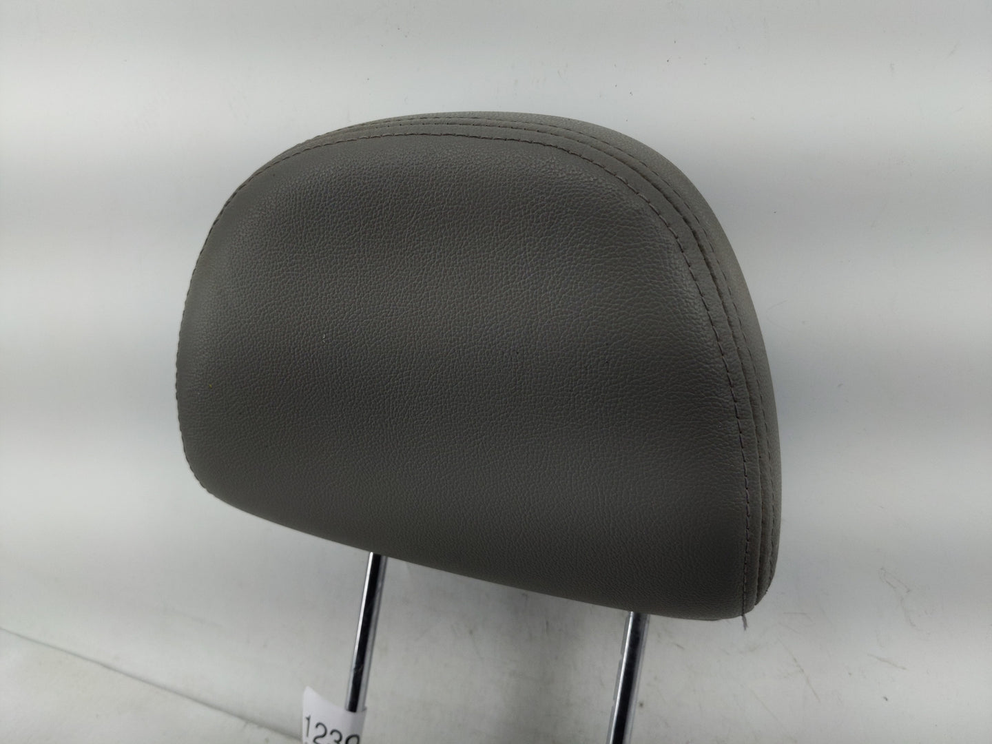 2012 Kia Sedona Headrest Head Rest Front Driver Passenger Seat Fits OEM Used Auto Parts - Oemusedautoparts1.com