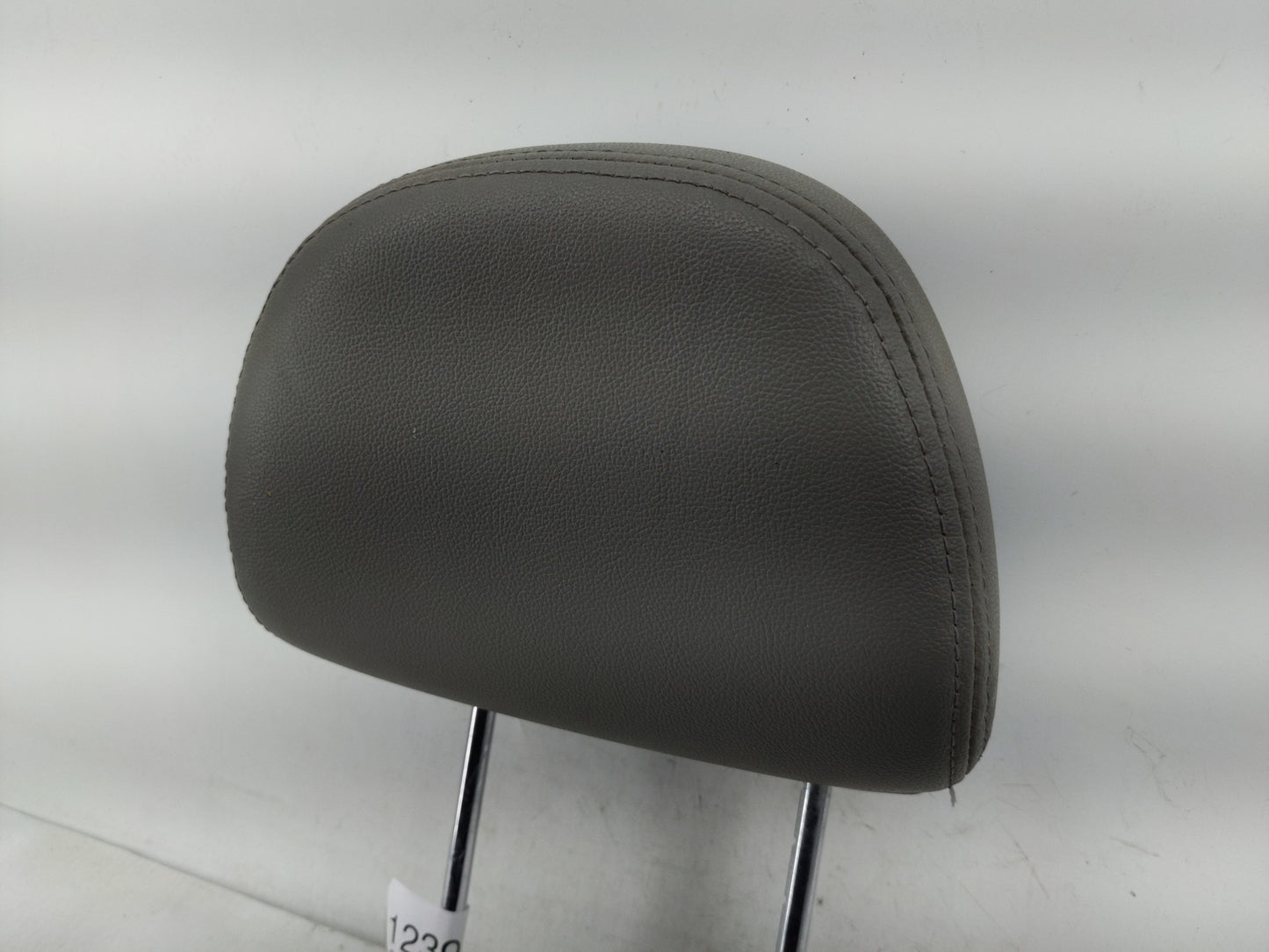 2012 Kia Sedona Headrest Head Rest Front Driver Passenger Seat Fits OEM Used Auto Parts - Oemusedautoparts1.com