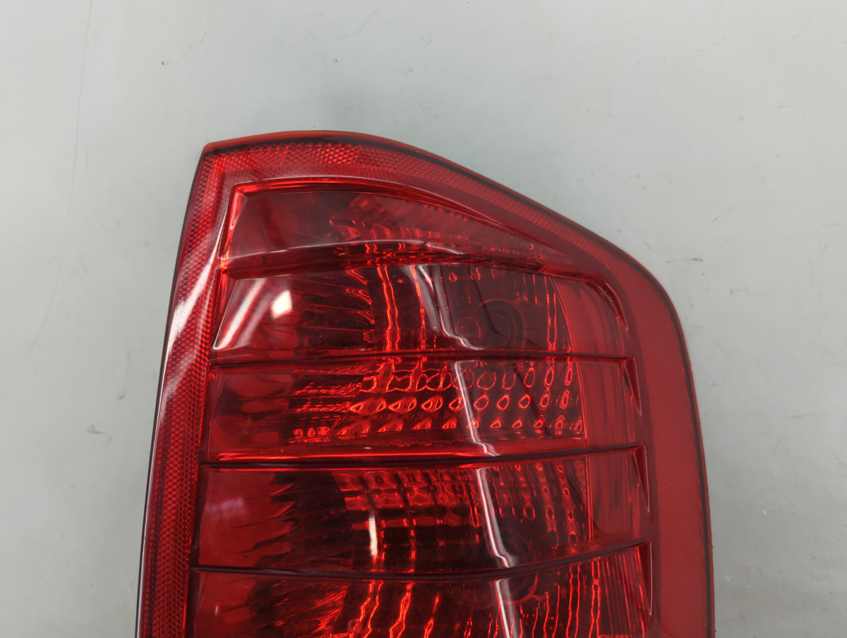 2010-2014 Kia Sedona Tail Light Assembly Passenger Right OEM Fits Fits 2007 2008 2009 2010 2011 2012 2014 OEM Used Auto Part