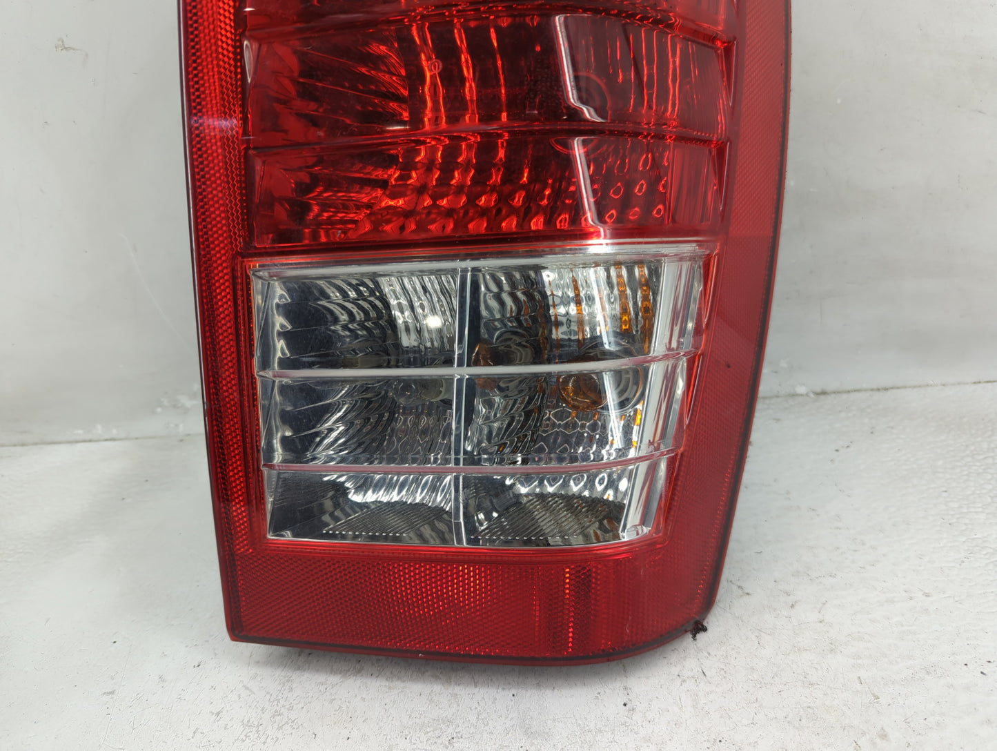 2010-2014 Kia Sedona Tail Light Assembly Passenger Right OEM Fits Fits 2007 2008 2009 2010 2011 2012 2014 OEM Used Auto Part
