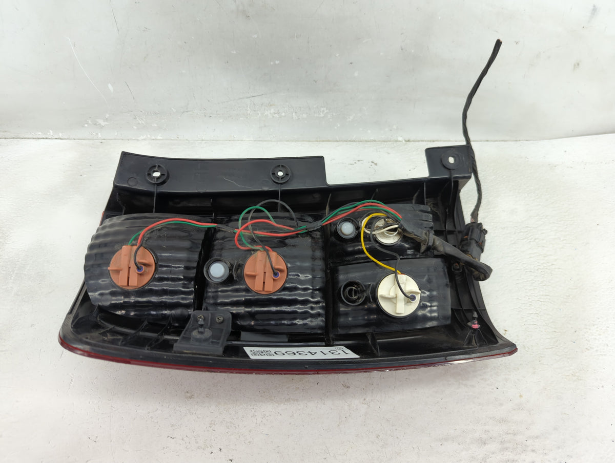 2010-2014 Kia Sedona Tail Light Assembly Passenger Right OEM Fits Fits 2007 2008 2009 2010 2011 2012 2014 OEM Used Auto Part