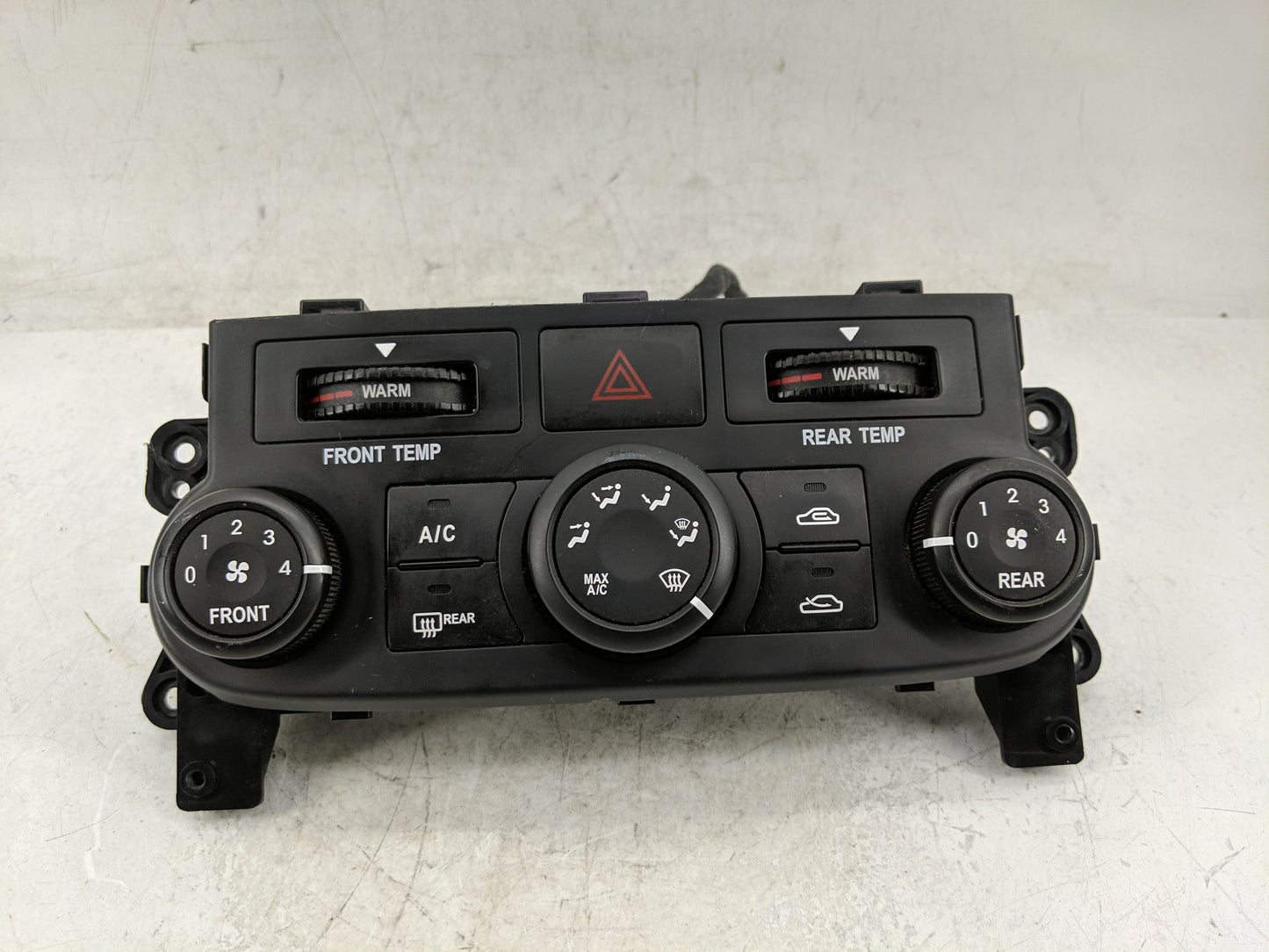 2006-2014 Kia Sedona Climate Control Module Temperature AC/Heater Replacement P/N:B40 P02 Fits OEM Used Auto Parts - Oemused