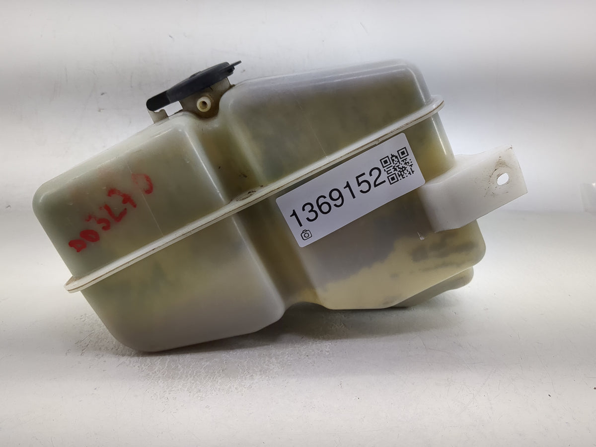 2006-2014 Kia Sedona Radiator Coolant Overflow Expansion Tank Bottle 1369152 - Oemusedautoparts1.com