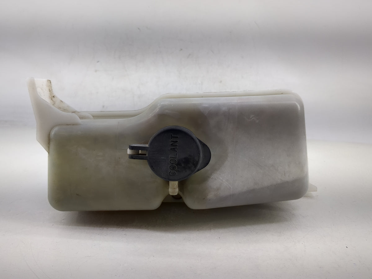 2006-2014 Kia Sedona Radiator Coolant Overflow Expansion Tank Bottle 1369152 - Oemusedautoparts1.com