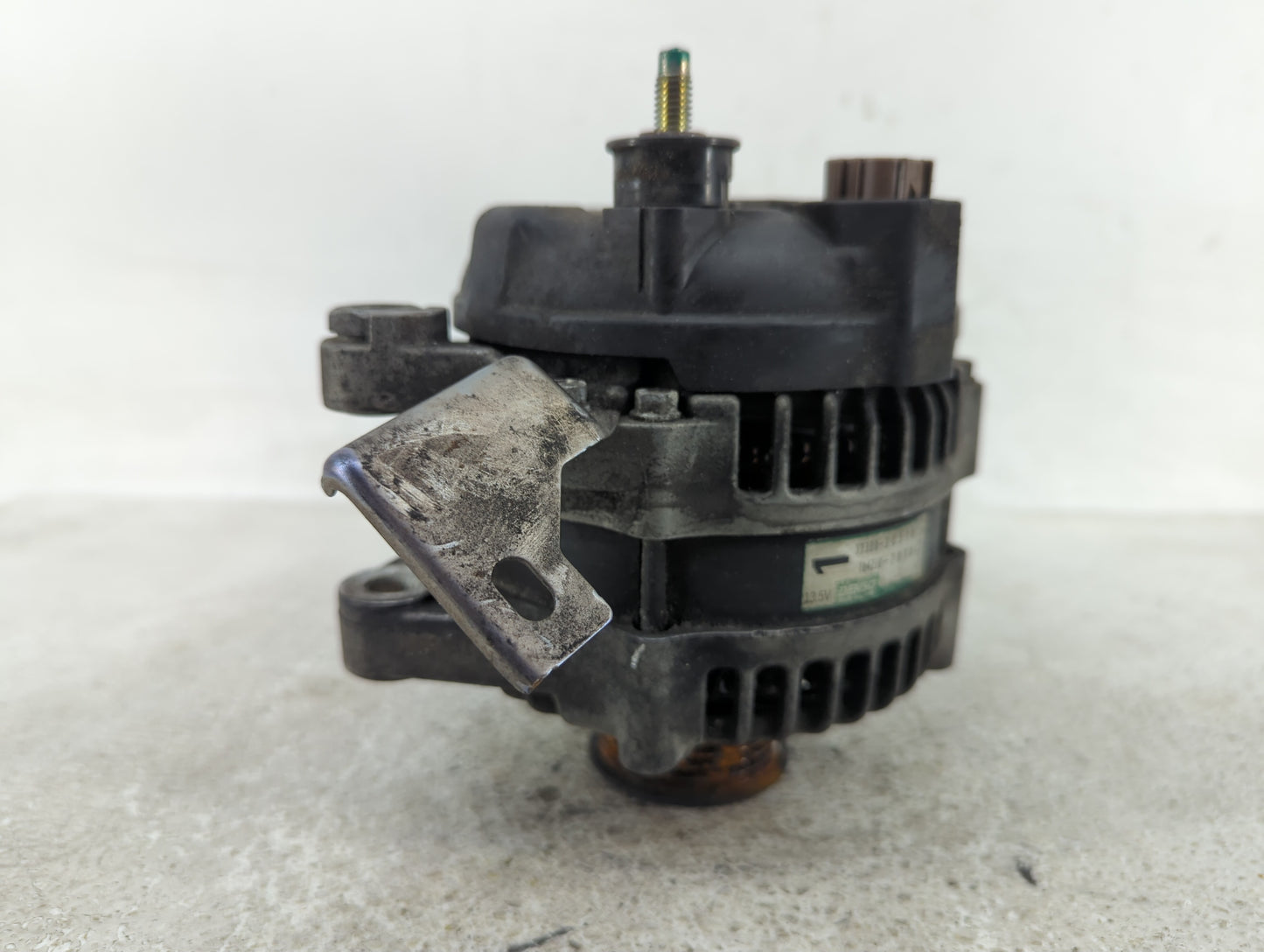 2011-2018 Kia Sedona Alternator Replacement Generator Charging Assembly Engine OEM P/N:104210-2870 37300-3C510 Fits OEM Used