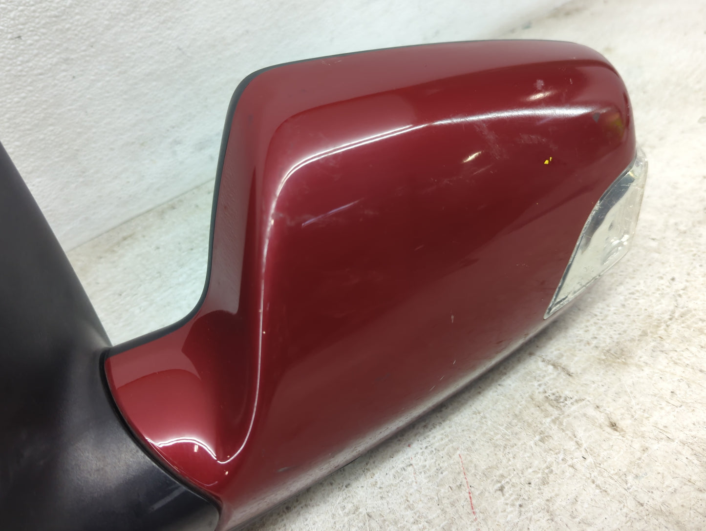 2011-2014 Kia Sedona Driver Side View Mirror - Left Door Mirror OEM Used - Oemusedautoparts1.com