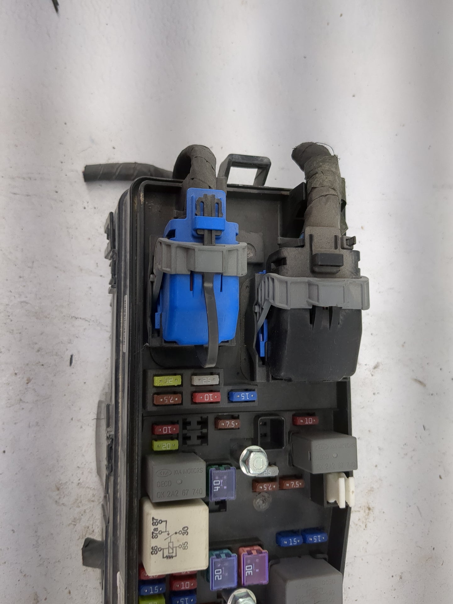 2011-2014 Kia Sedona Fusebox Fuse Box Panel Relay Module P/N:919504D352 CK2A26770 Fits Fits 2011 2012 2014 OEM Used Auto Par