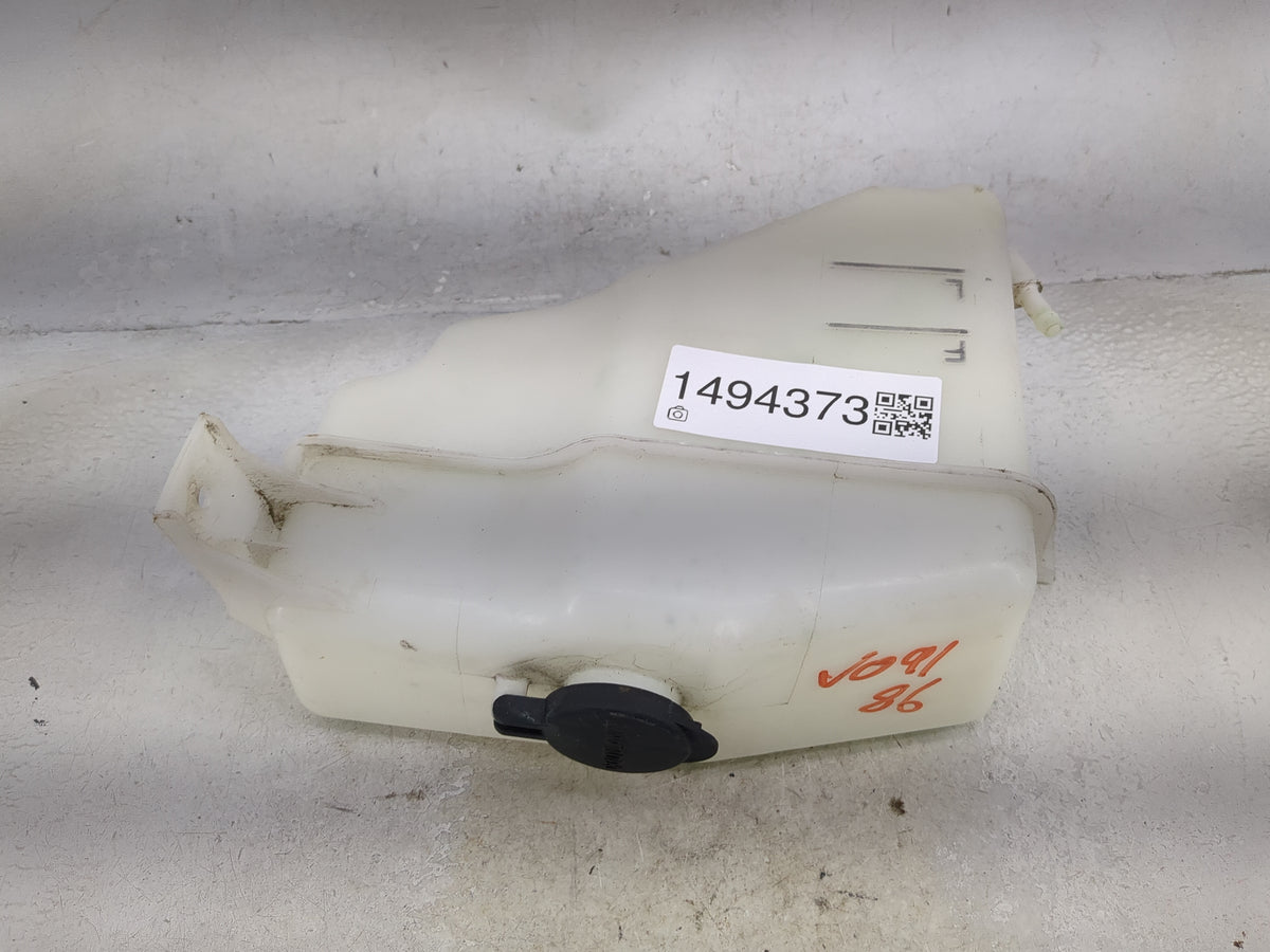 2006-2014 Kia Sedona Radiator Coolant Overflow Expansion Tank Bottle 1494373 - Oemusedautoparts1.com