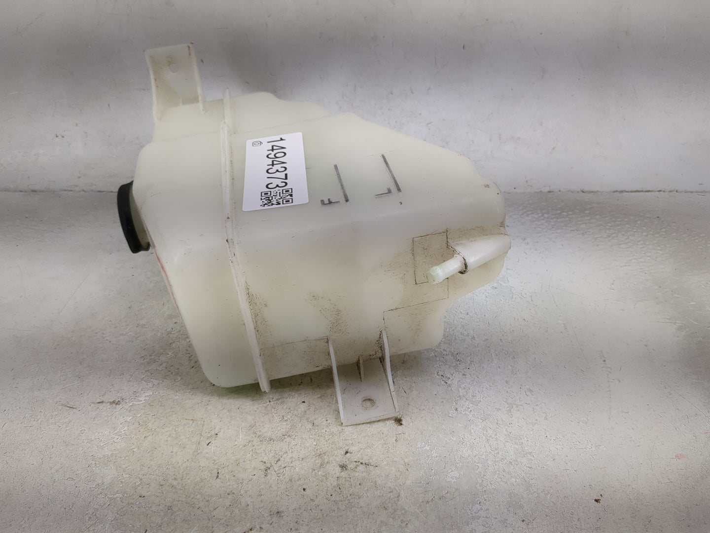 2006-2014 Kia Sedona Radiator Coolant Overflow Expansion Tank Bottle 1494373 - Oemusedautoparts1.com