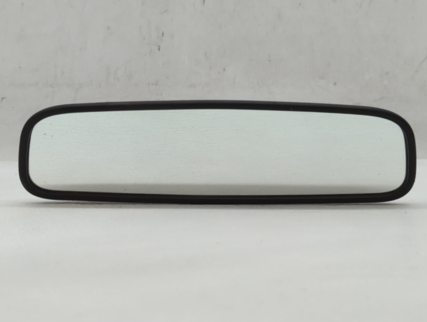2010-2020 Kia Sedona Interior Rear View Mirror Replacement OEM P/N:E4012143 Fits OEM Used Auto Parts - Oemusedautoparts1.com