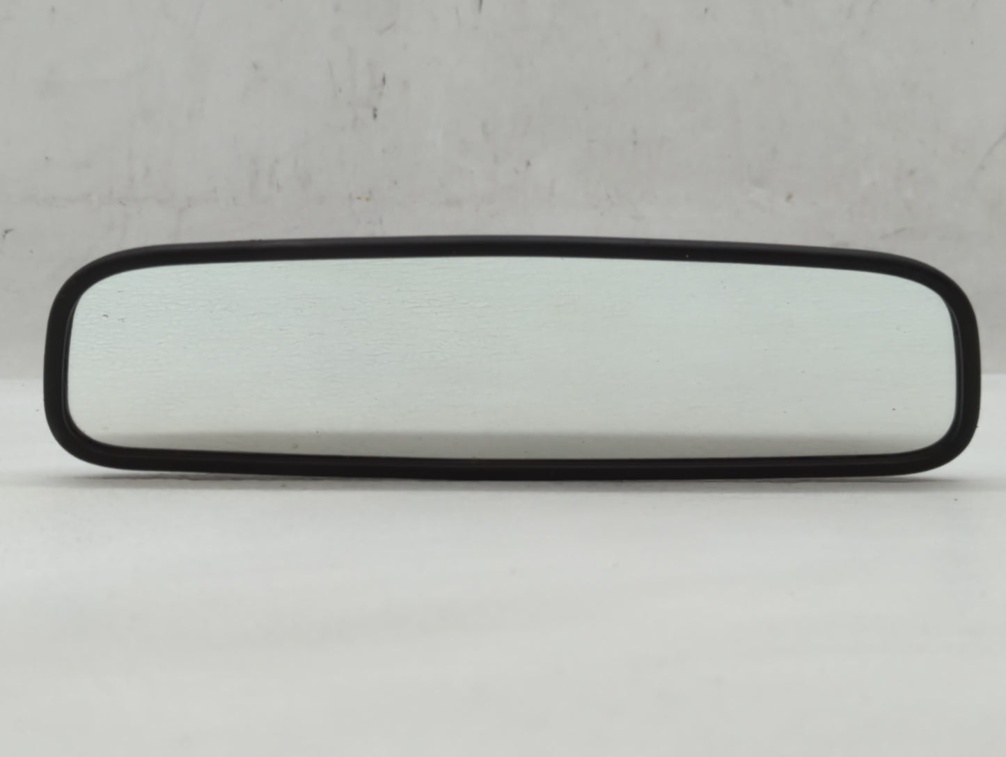 2010-2020 Kia Sedona Interior Rear View Mirror Replacement OEM P/N:E4012143 Fits OEM Used Auto Parts - Oemusedautoparts1.com