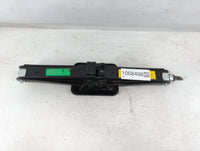 2012 Kia Sorento Spare Scissor Car Jack 1068498 - Oemusedautoparts1.com