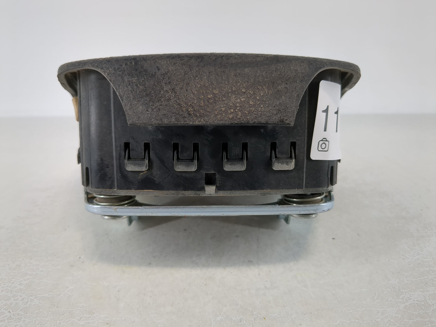 2011-2013 Kia Sorento Air Bag Driver Left Steering Wheel Mounted P/N:56900 1U000 Fits Fits 2011 2012 2013 OEM Used Auto Part