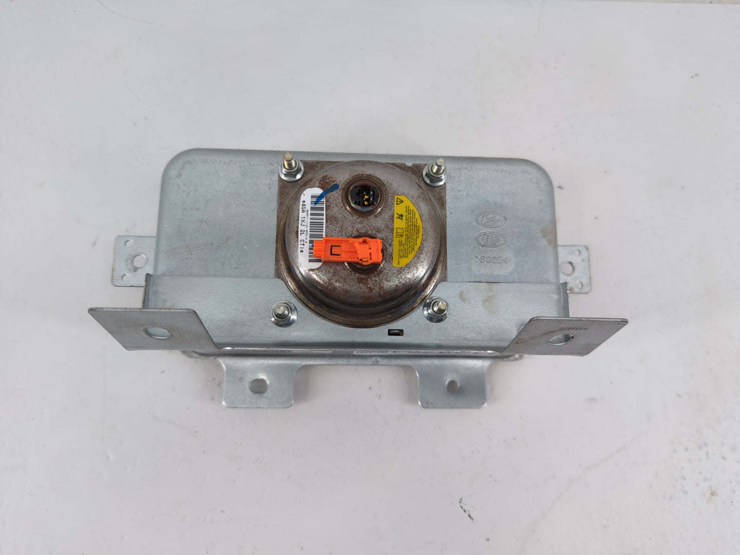 2011-2013 Kia Sorento Air Bag Passenger Right Dashboard OEM P/N:4GA 1XJ 2L Fits Fits 2011 2012 2013 OEM Used Auto Parts - Oe