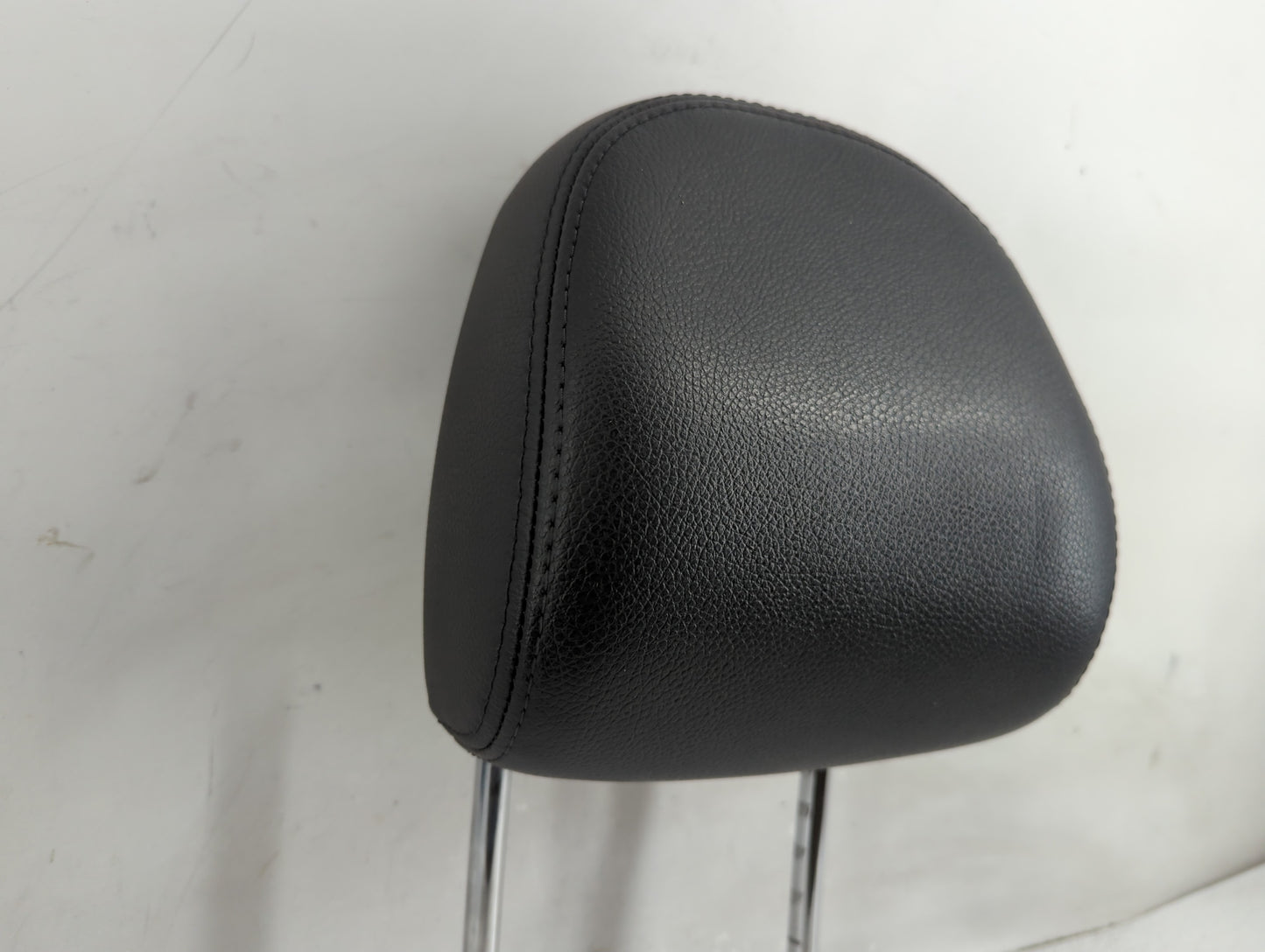 2012 Kia Sorento Headrest Head Rest Rear Seat Fits OEM Used Auto Parts - Oemusedautoparts1.com