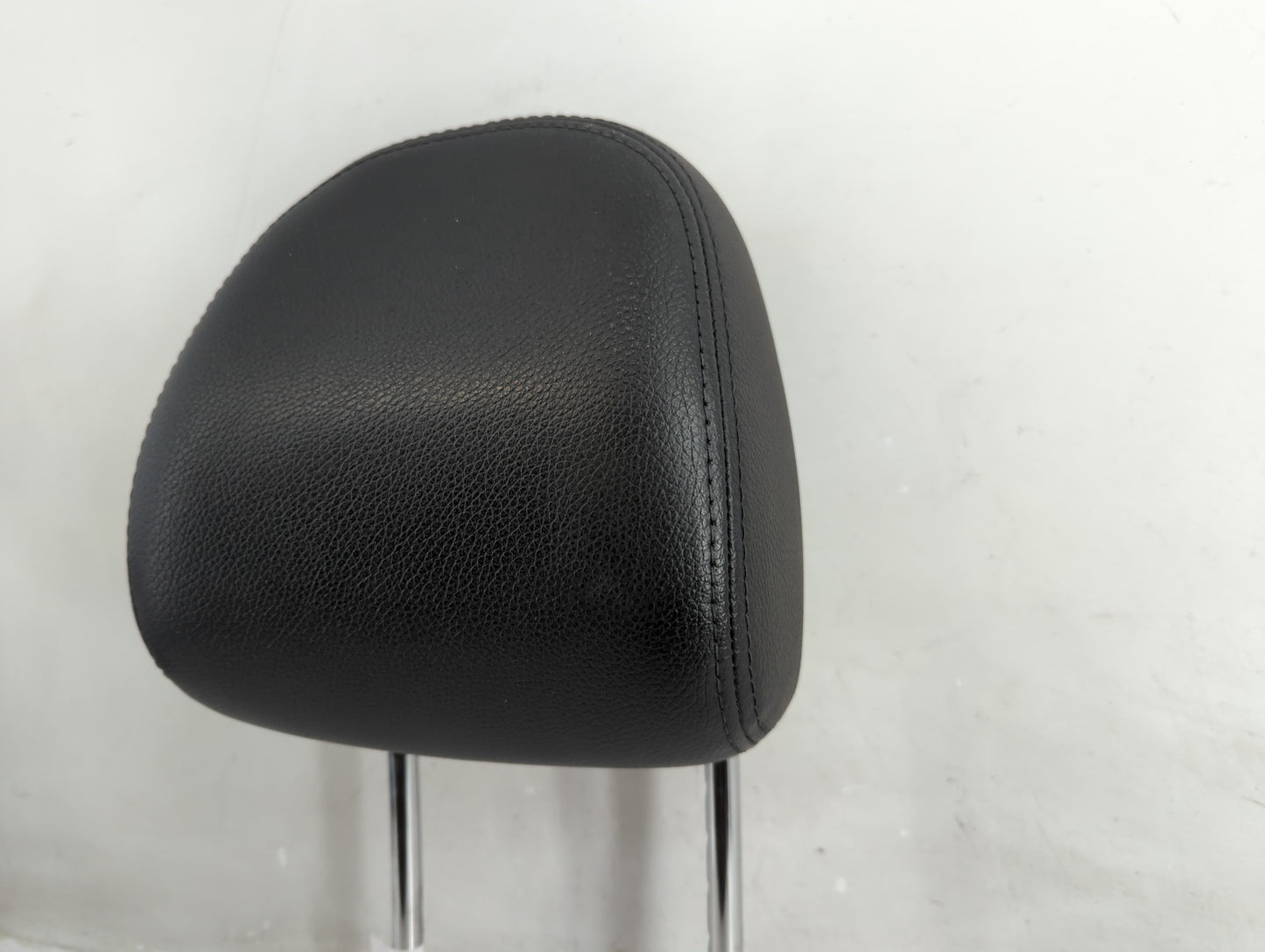 2012 Kia Sorento Headrest Head Rest Rear Seat Fits OEM Used Auto Parts - Oemusedautoparts1.com