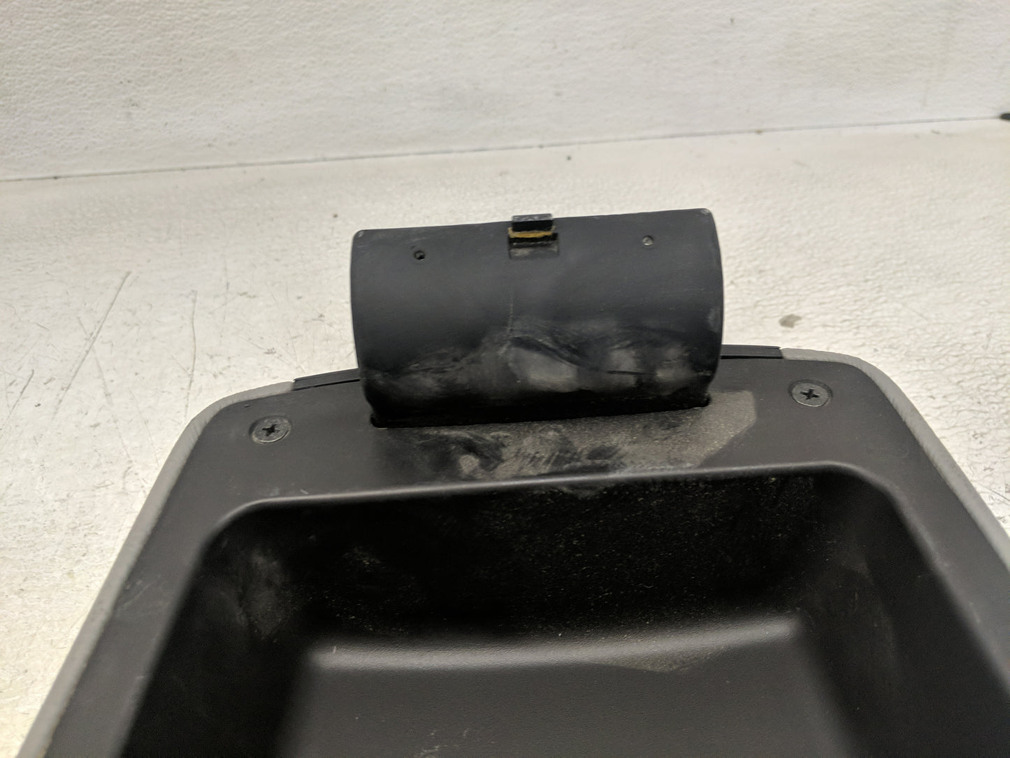 2012 Kia Sorento Center Console Armrest Cover Lid Fits OEM Used Auto Parts - Oemusedautoparts1.com