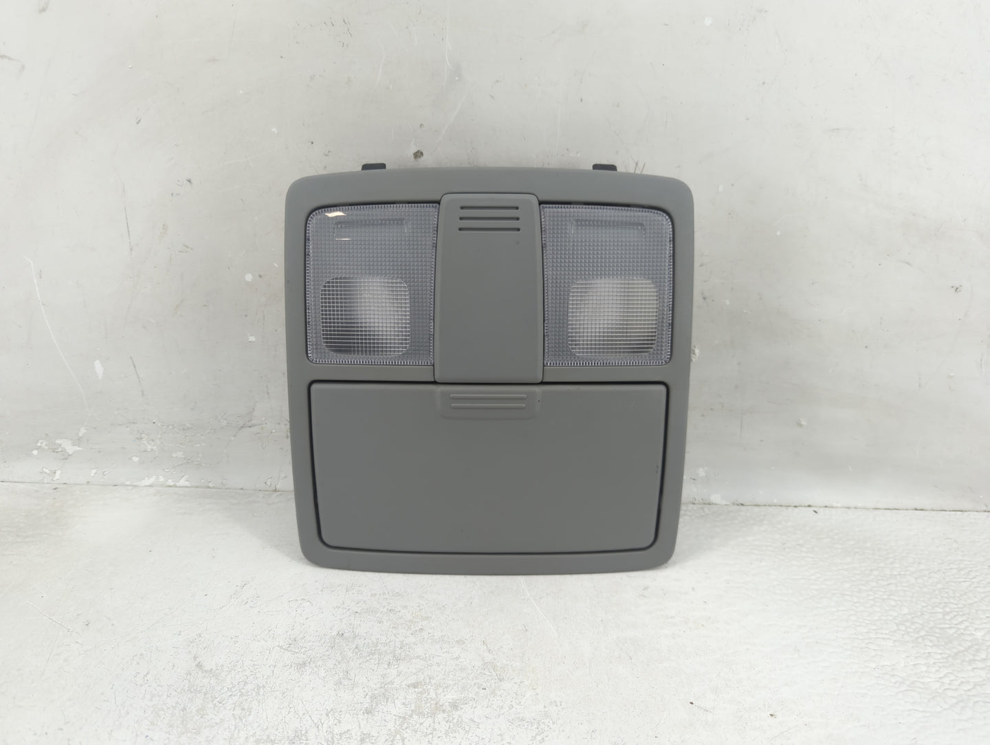 2012 Kia Sorento Overhead Roof Console - Oemusedautoparts1.com