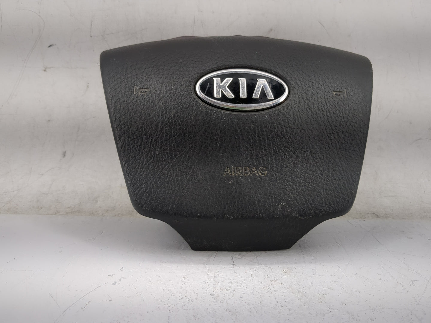 2011-2013 Kia Sorento Air Bag Driver Left Steering Wheel Mounted P/N:569001U000VA Fits Fits 2011 2012 2013 OEM Used Auto Par