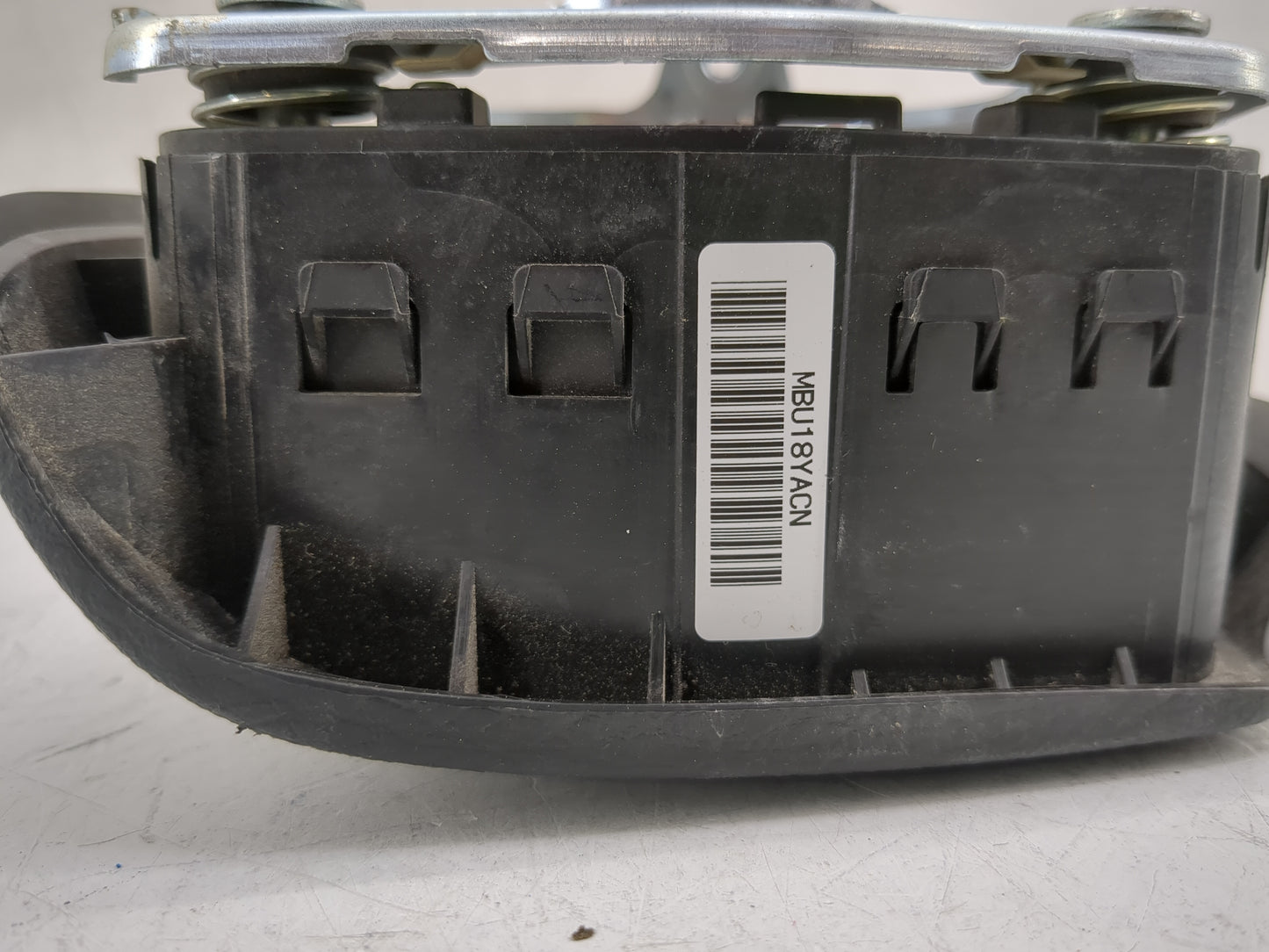 2011-2013 Kia Sorento Air Bag Driver Left Steering Wheel Mounted P/N:569001U000VA Fits Fits 2011 2012 2013 OEM Used Auto Par