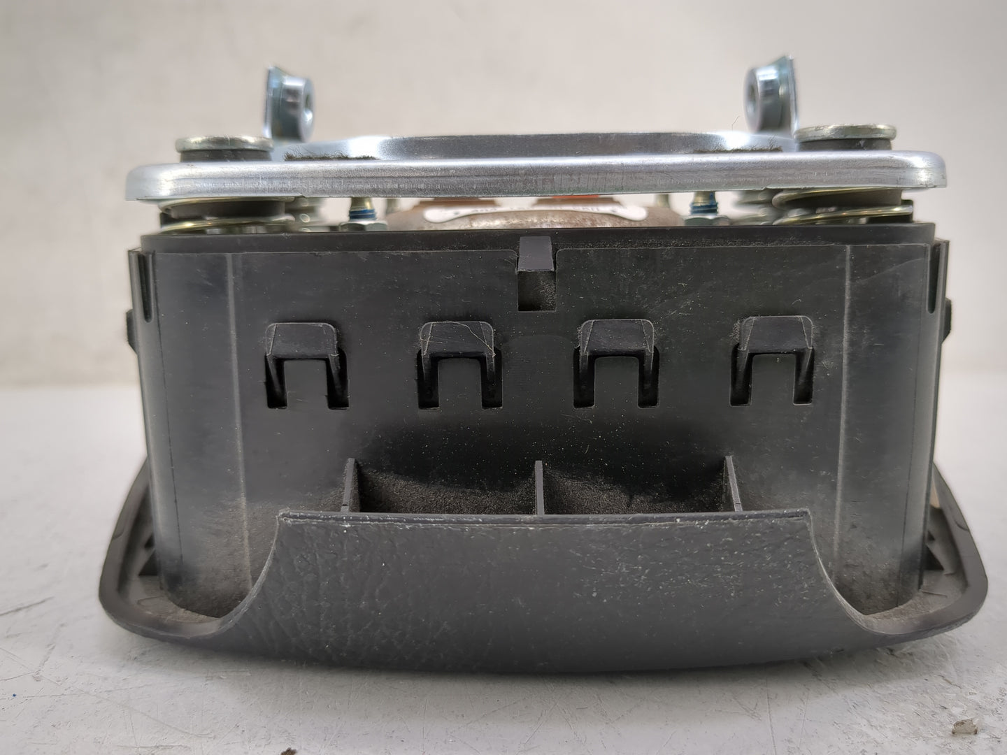 2011-2013 Kia Sorento Air Bag Driver Left Steering Wheel Mounted P/N:569001U000VA Fits Fits 2011 2012 2013 OEM Used Auto Par