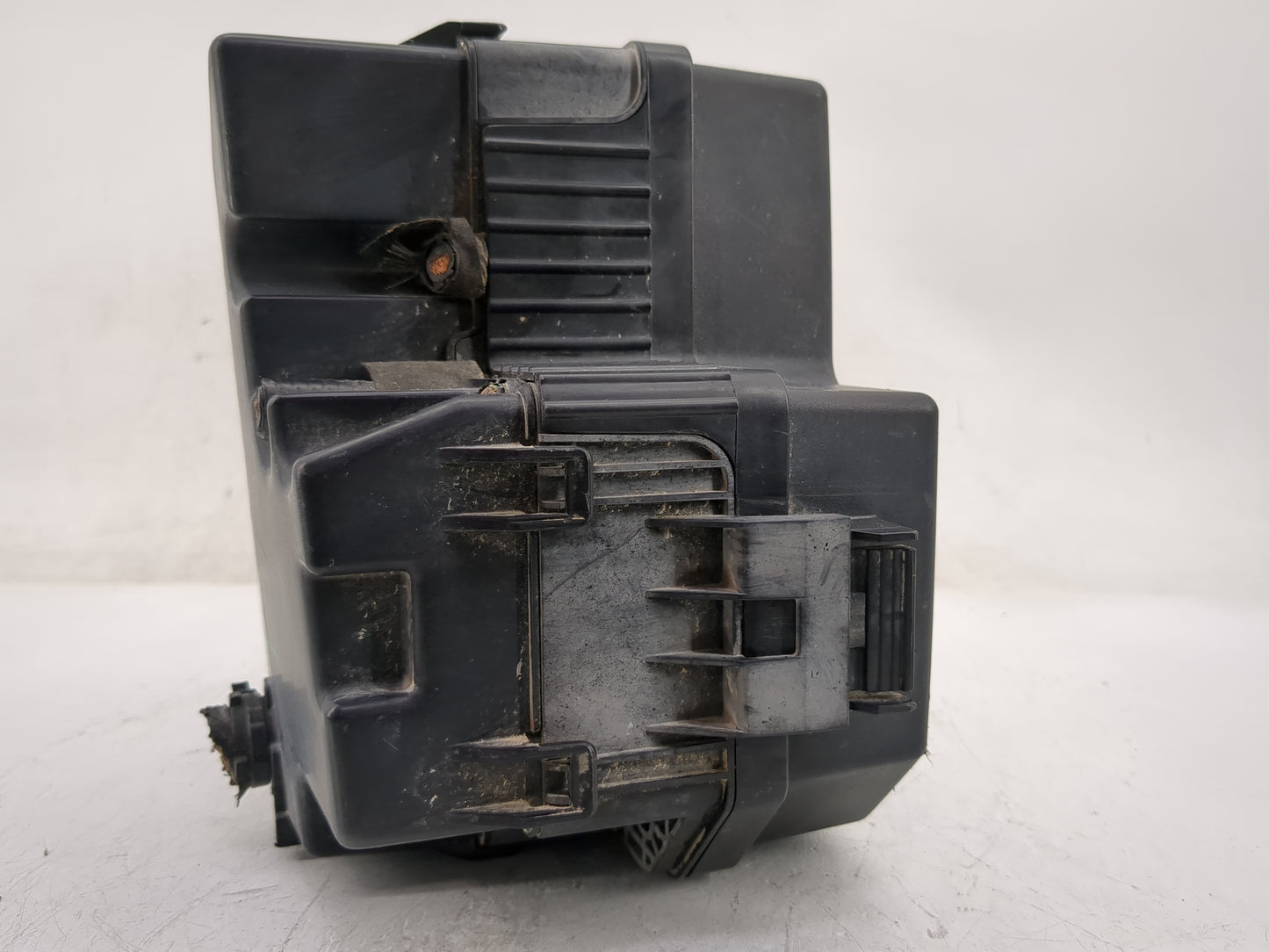 2011-2013 Kia Sorento Fusebox Fuse Box Panel Relay Module Fits Fits 2011 2012 2013 OEM Used Auto Parts - Oemusedautoparts1.c