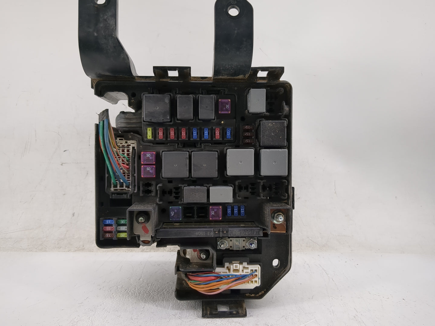 2011-2013 Kia Sorento Fusebox Fuse Box Panel Relay Module Fits Fits 2011 2012 2013 OEM Used Auto Parts - Oemusedautoparts1.c