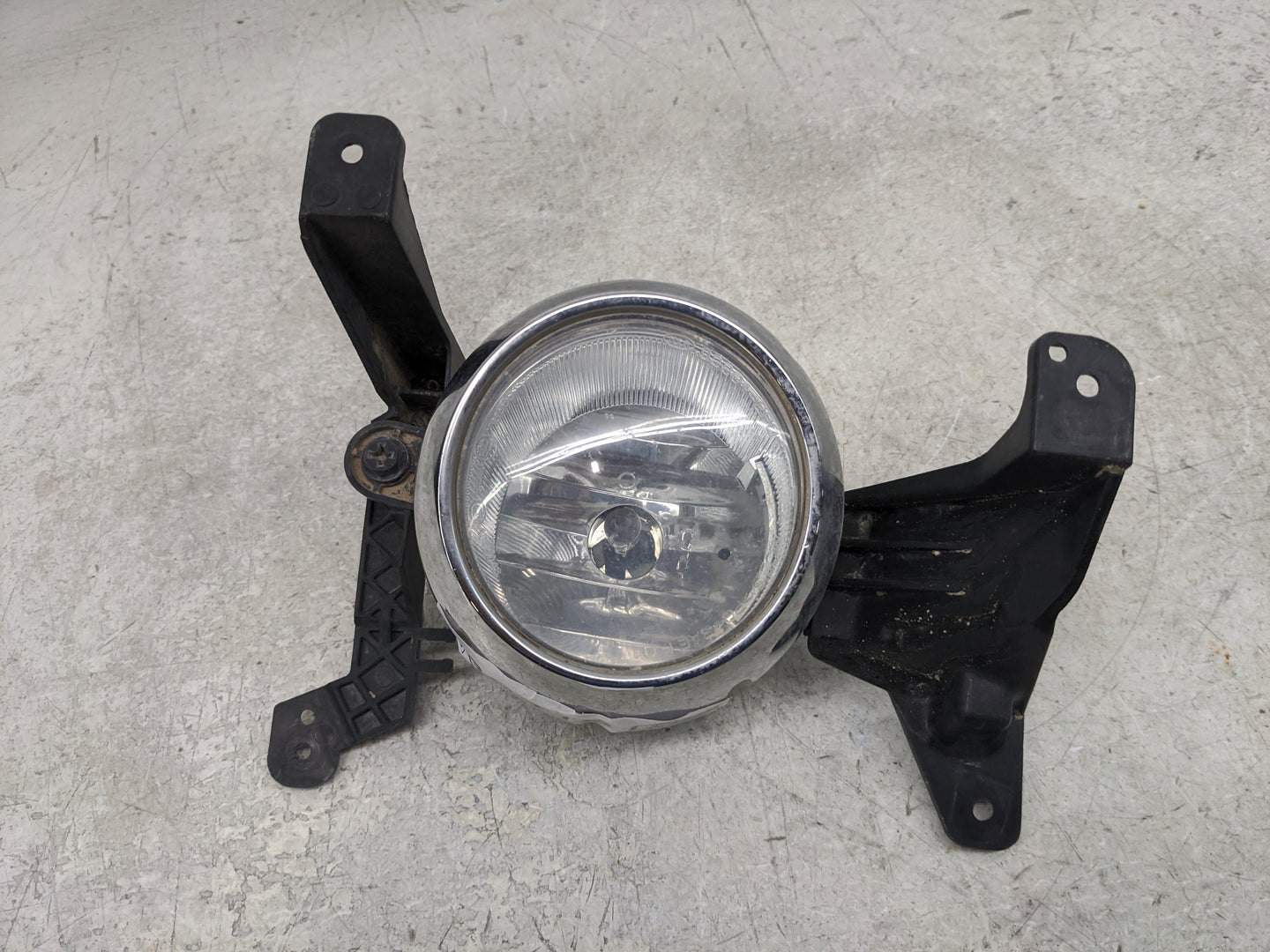 2011-2013 Kia Sorento Passenger Right Oem Fog Light Lamp - Oemusedautoparts1.com