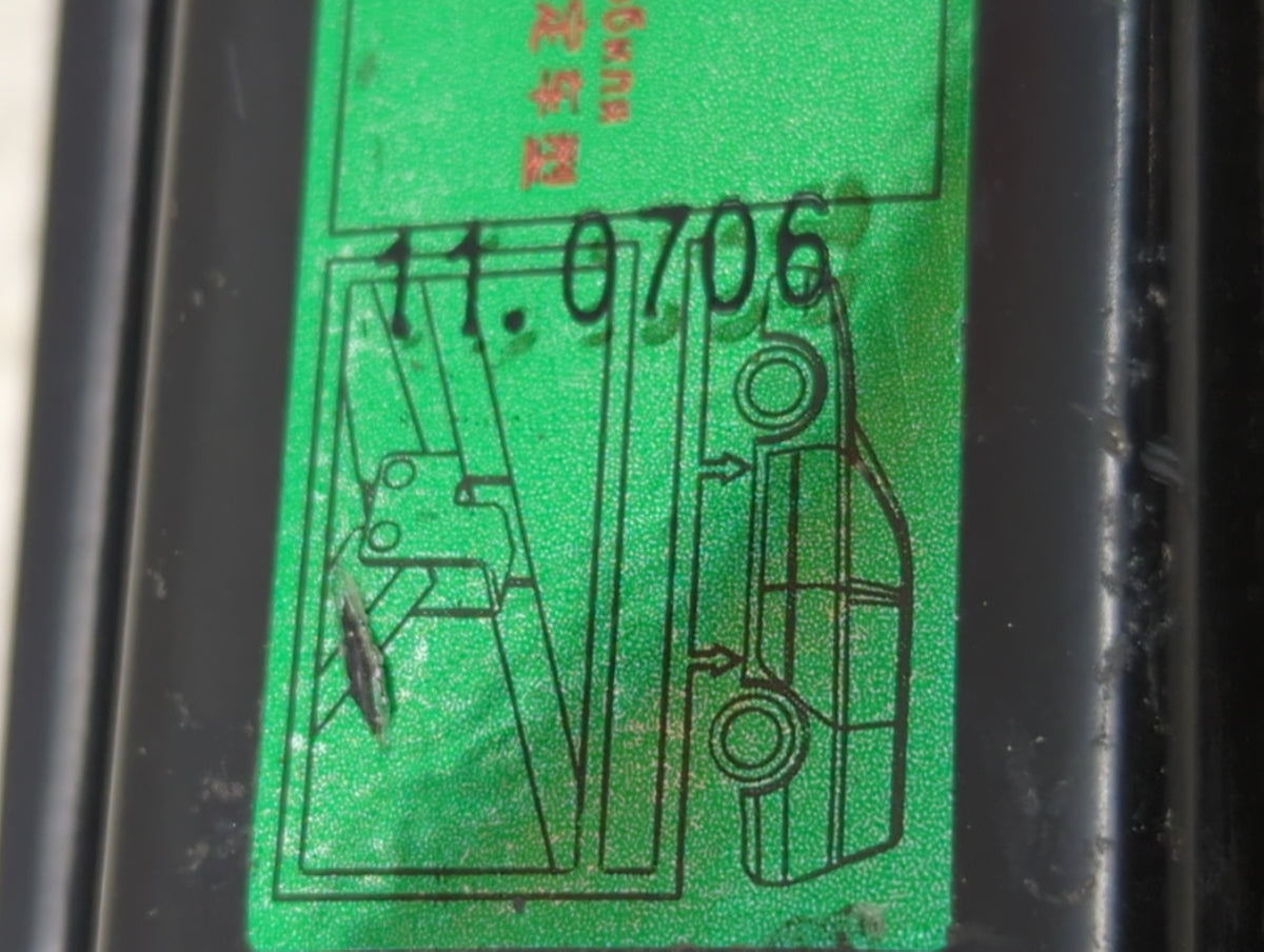 2012 Kia Sorento Spare Scissor Car Jack 1390163 - Oemusedautoparts1.com