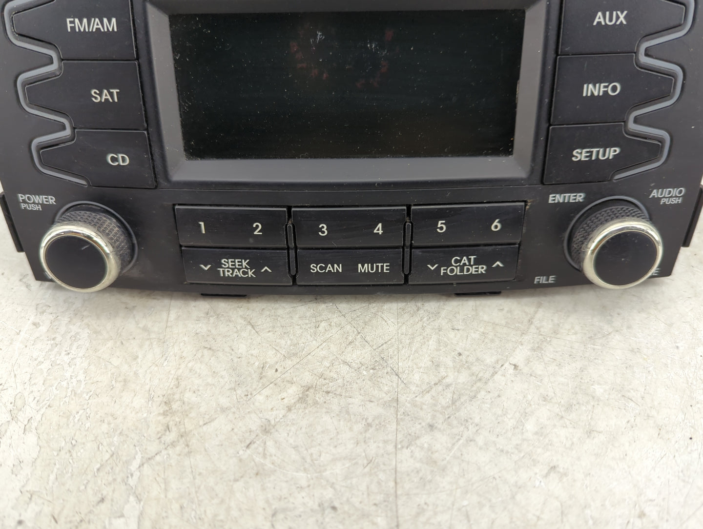 2011-2013 Kia Sorento Radio AM FM Cd Player Receiver Replacement P/N:96140-1U201CA A2002XMU56B1 Fits Fits 2011 2012 2013 OEM