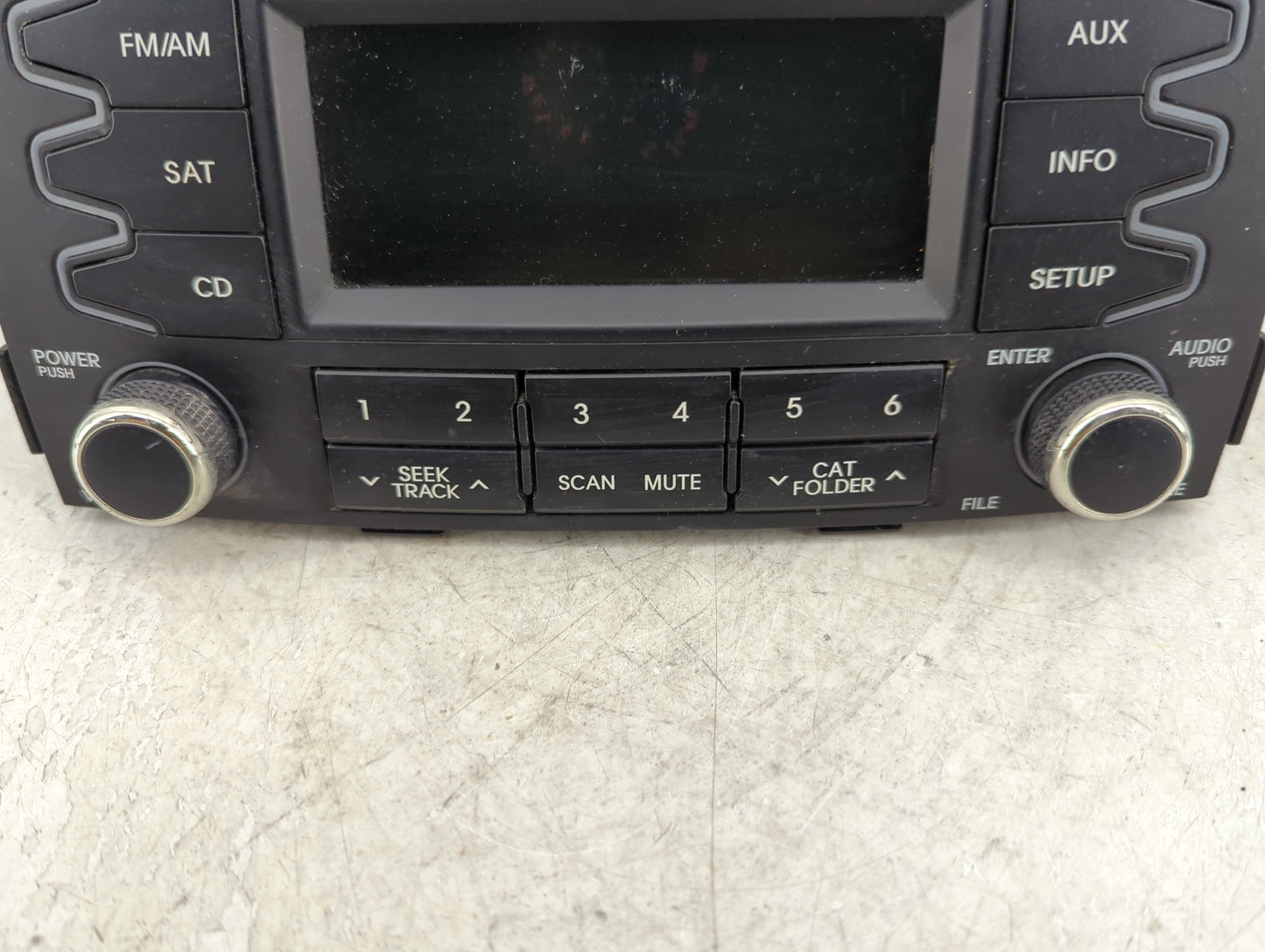 2011-2013 Kia Sorento Radio AM FM Cd Player Receiver Replacement P/N:96140-1U201CA A2002XMU56B1 Fits Fits 2011 2012 2013 OEM