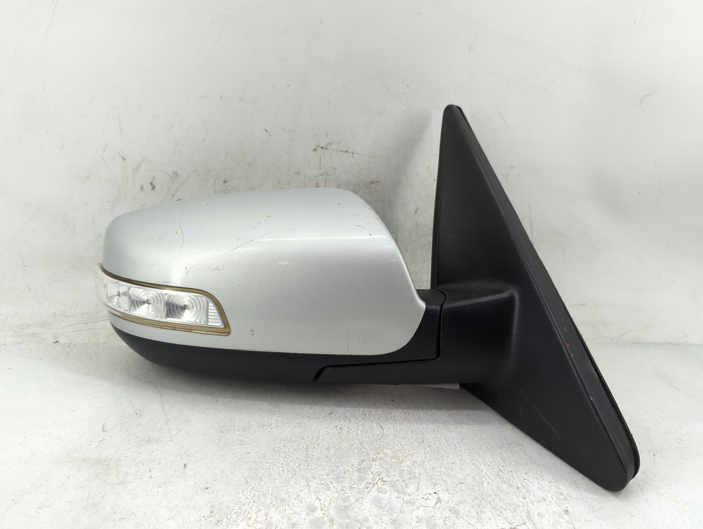 2011-2013 Kia Sorento Passenger Side View Mirror - Right Door Mirror OEM Used - Oemusedautoparts1.com